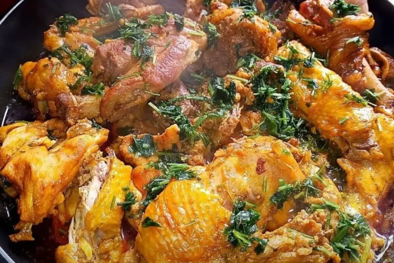Frango caipira mineiro